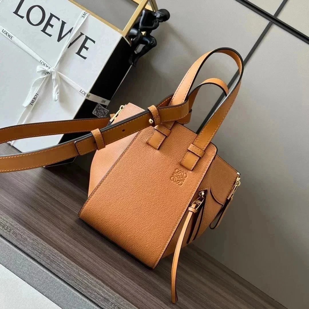 LOEWE Women's Bag Top version 【Original Leather Premium Version】2023New Hammock Bag Satin Cowhide Hammock Handbag New Size20cm New Hammock Bag Handbag Vegetable Basket Bag Women's Bag Silk Surface Cow Leather Wide Shoulder Strap Litchi Pattern Cowhide Lea