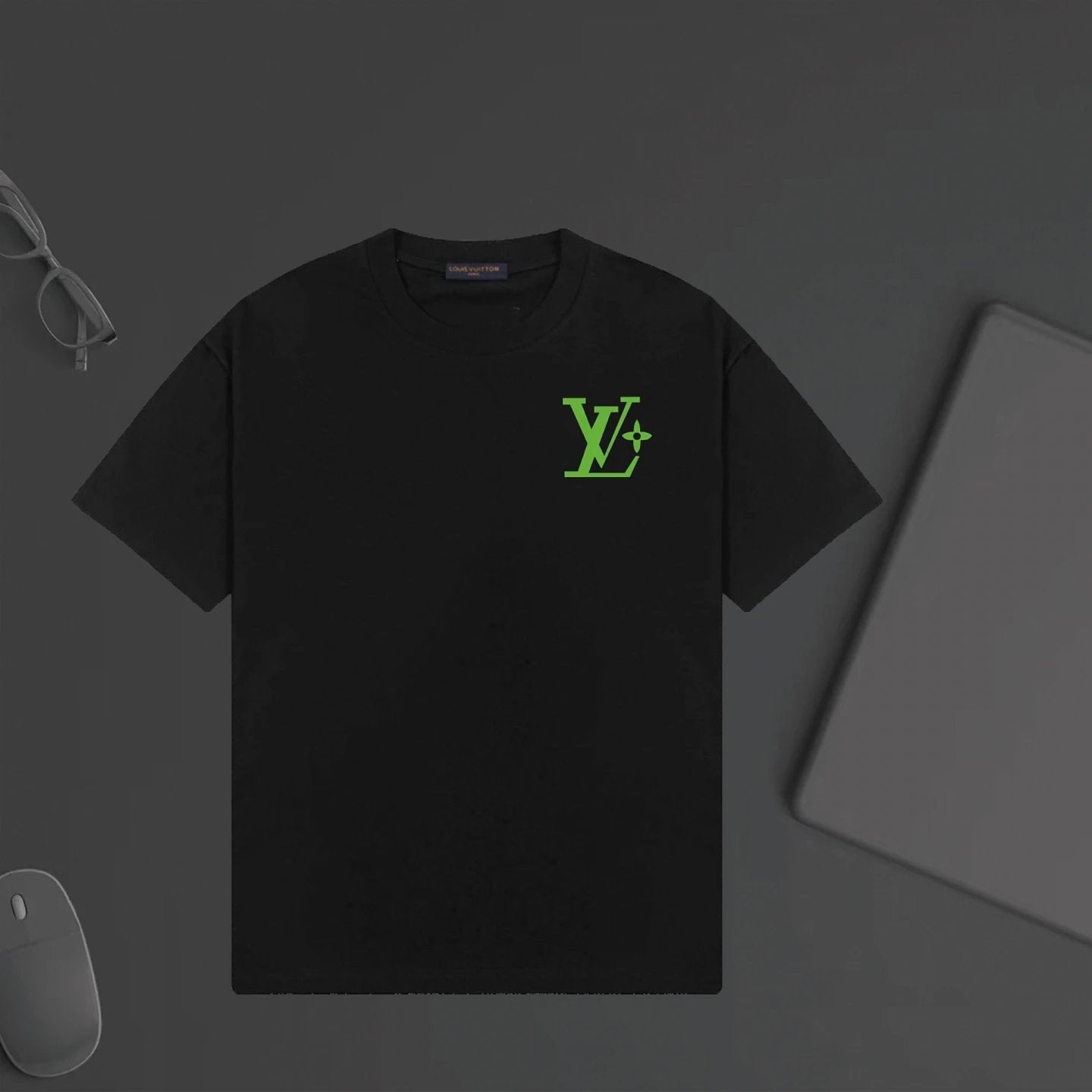 Louis Vuitton LV T-shirt Front Chest Letter Four-Leaf Print logo round Neck Short Sleeve25ss New Pure Cotton Unisex Style T Casual T-Shirt Base Layer Shirt OS Loose Fit Half Sleeve Top Plus Size