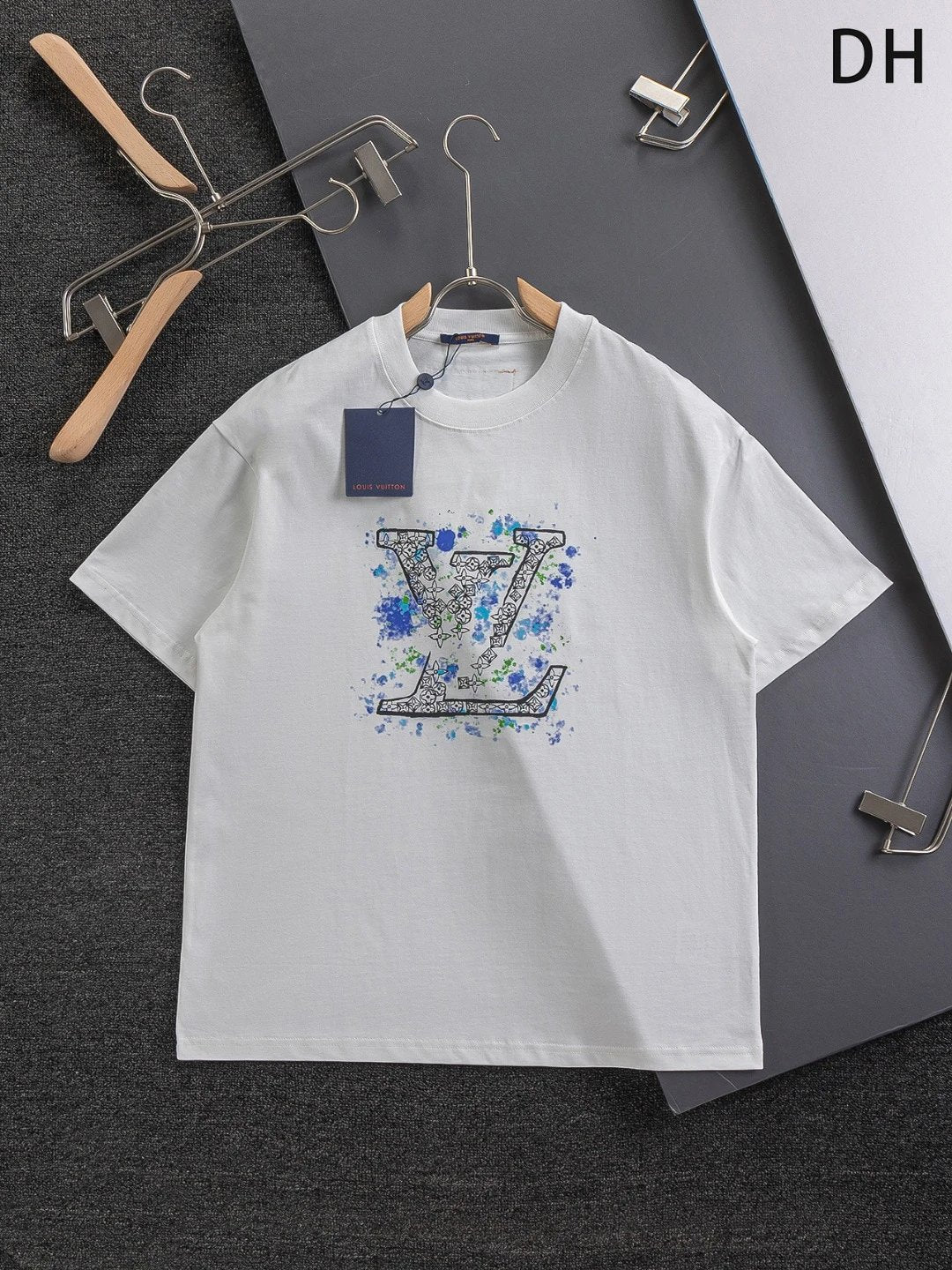 Louis Vuitton LV T-shirt Floral Letter Print on the Chest logo round Neck Short Sleeve25ss New Pure Cotton Unisex Style T Casual T-Shirt Base Layer Shirt OS Loose Fit Half Sleeve Top Plus Size