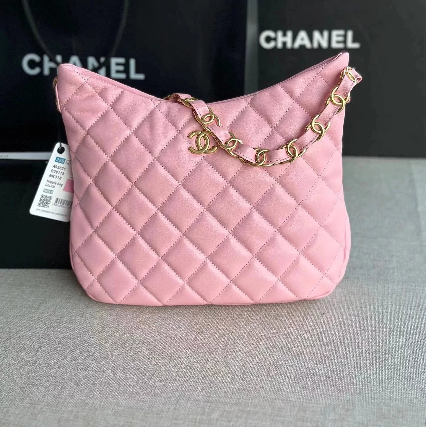 Chanel Women's Bag Top version 【Original Leather High Version】New Women's Bag2022Autumn and Winter New hobo Hippie Underarm Bag Sheepskin and Gold Gilding Hardware Accessories Large Capacity Bag Double c Chain Bag Home New Underarm Bag hobo Package Hippie