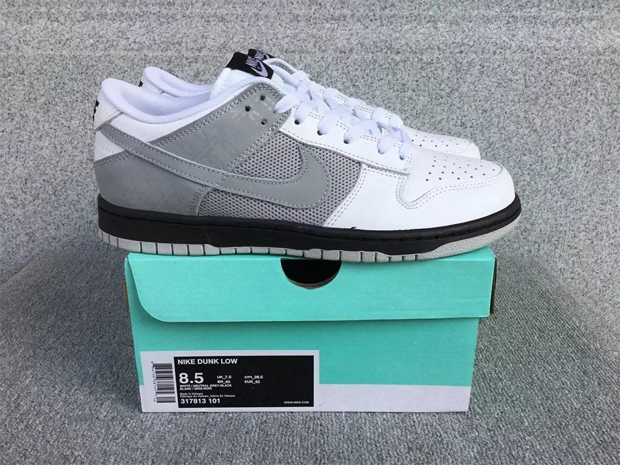 Nike Dunk Low shoes