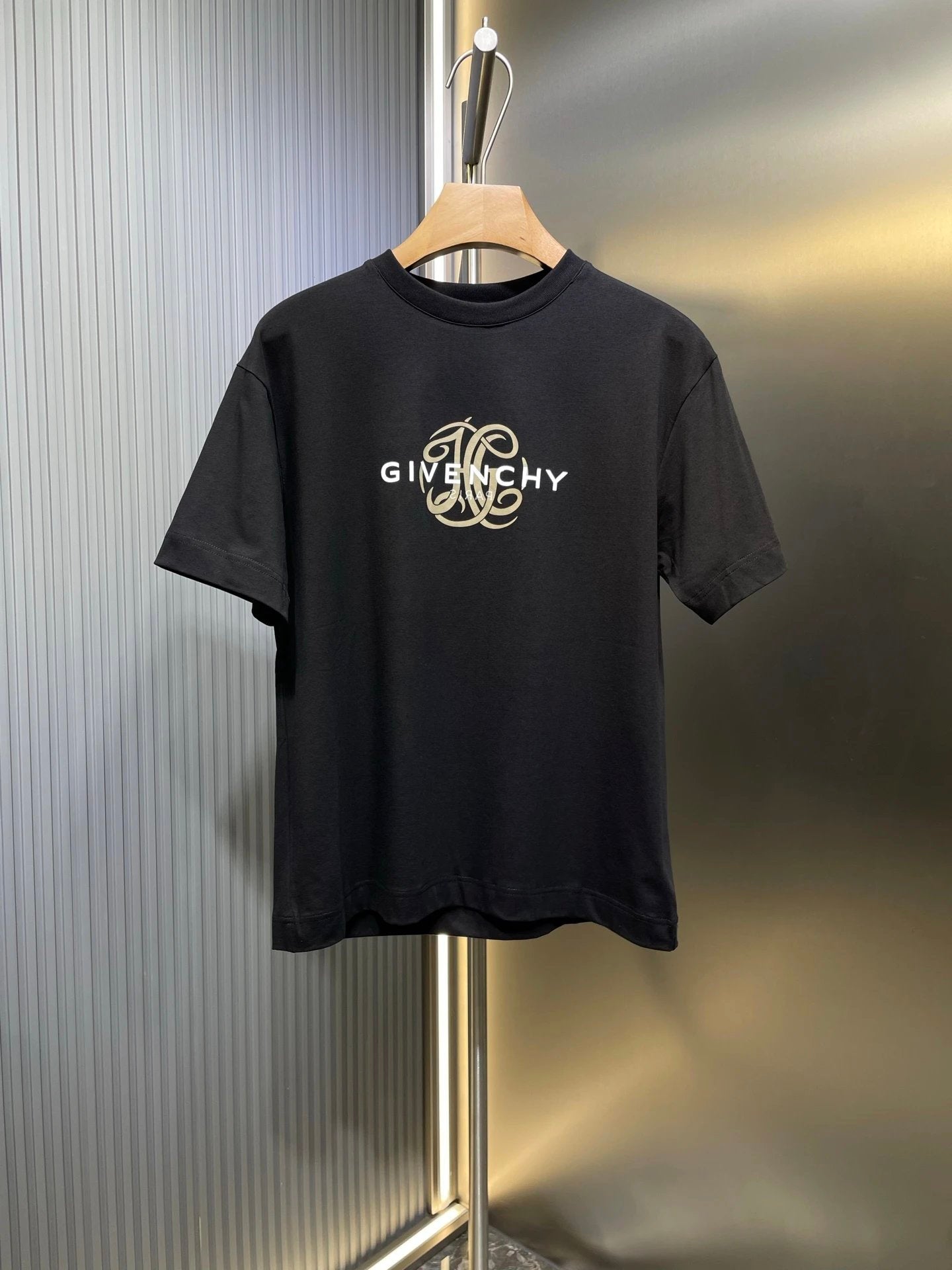 Givenchy T-shirt Chest Brand Letter Print logo round Neck Short Sleeve25ss New Pure Cotton Unisex Style T T-shirt OS Loose Fit Base Shirt Top Half Sleeve T-Shirt