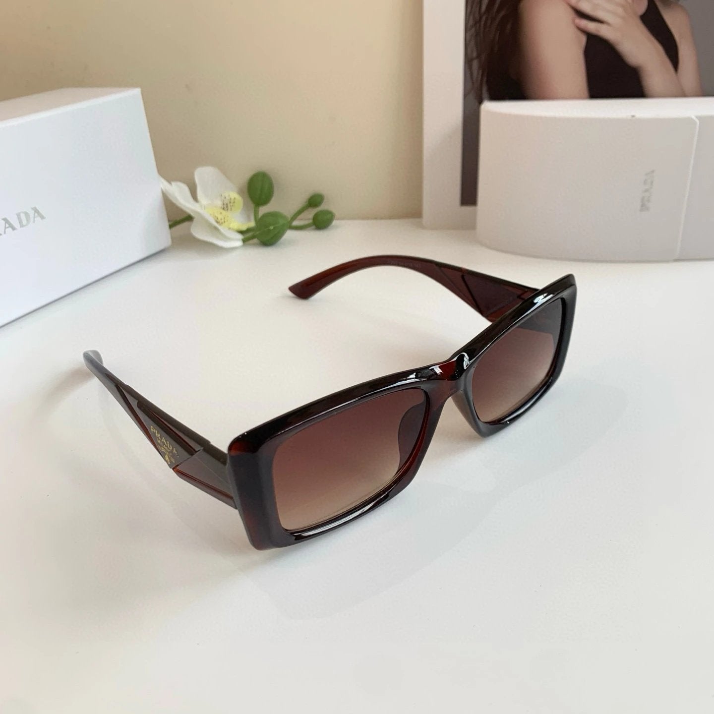 PRADA Sunglasses Triangle Logo Temple Sunglasses Slimming Non-Prescription UV Protection Unisex Couple Style Driving Beach Fishing25ss New Sports Casual Versatile Glasses