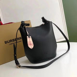 Burberry Women's Bag Top version 【High-End Customization】Plaid Bucket Bag Crossbody Bag Shoulder Bag Original War Horse Plaid Inner Italian Palm Pattern Cowhide Three Colors