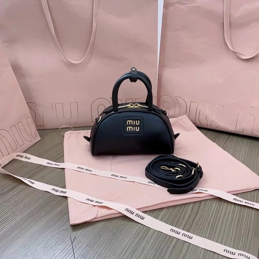 Miu Miu Bag Top version 【New Launch】New Model Style Dumpling Bag Portable Box Bag Travel Bag Hobos Portable Messenger Bag Large5BB157Mini Small Waste Bag Wallet New Women's Bag Small Size5bp085