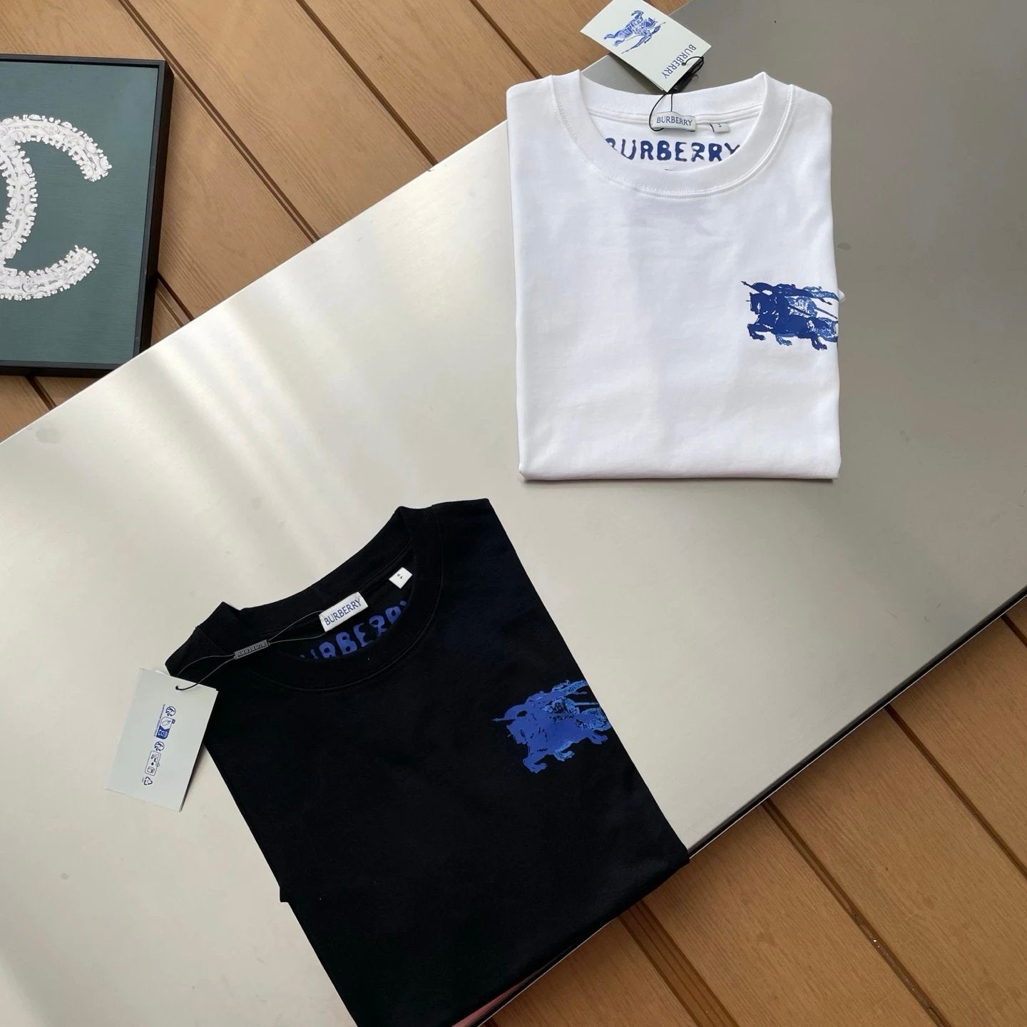 Burberry T-shirt Chest Print logo round Neck Short Sleeve25ss New pure cotton T Unisex T-Shirt OS Drop Shoulder Loose Fit Base Shirt Top T-Shirt Short Sleeve