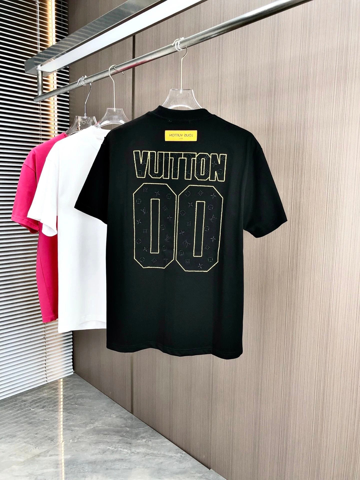 Louis Vuitton LV T-shirt Back Color-Block Letter Embroidery logo round Neck Short Sleeve25ss New pure cotton T Unisex T-Shirt OS Drop Shoulder Loose Fit Base Shirt Top T-Shirt Short Sleeve