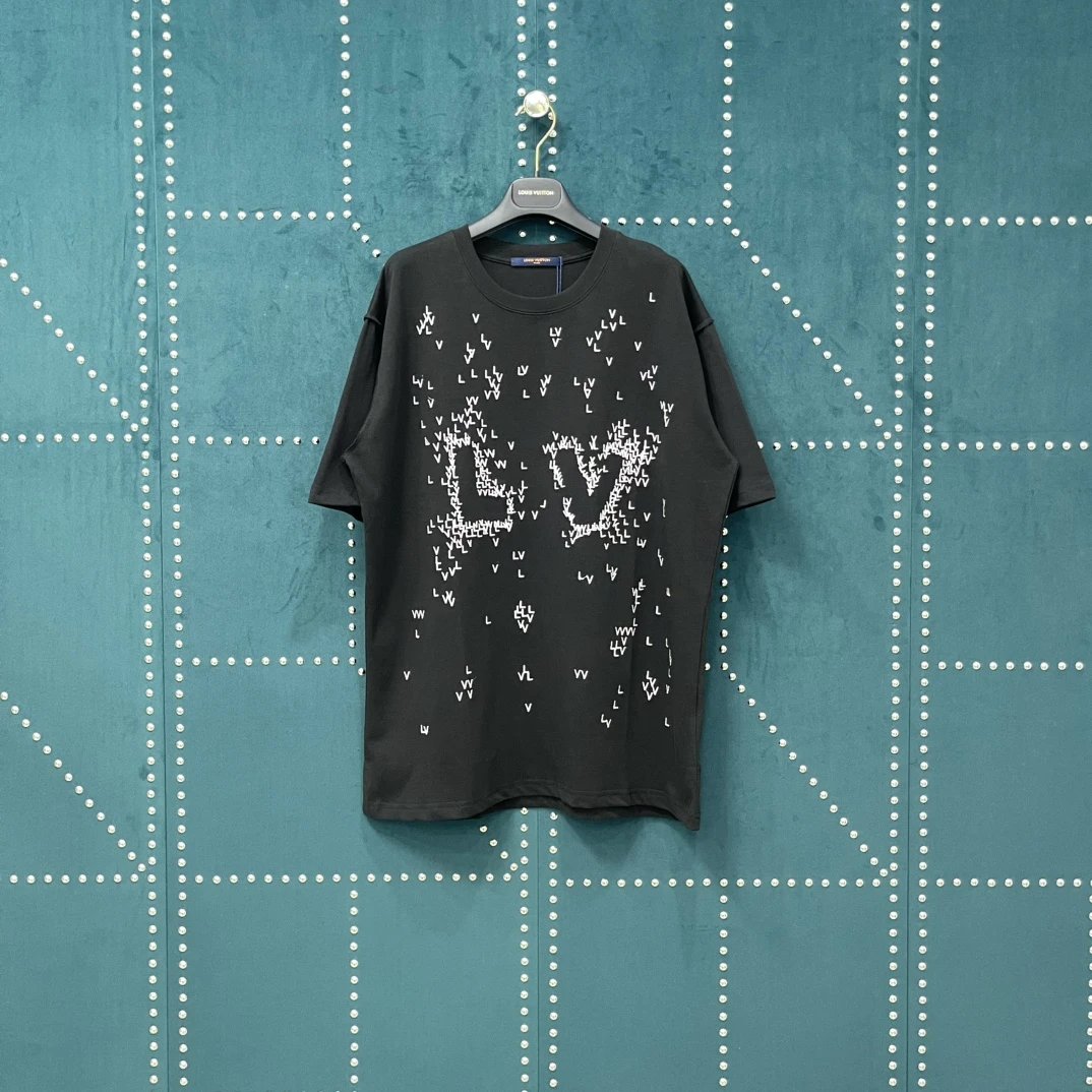 Louis Vuitton LV T-shirt Chest Full of Star Embroidery logo round Neck Short Sleeve25ss New pure cotton T Unisex T-Shirt OS Loose Fit Base Shirt Top Half Sleeve T-Shirt