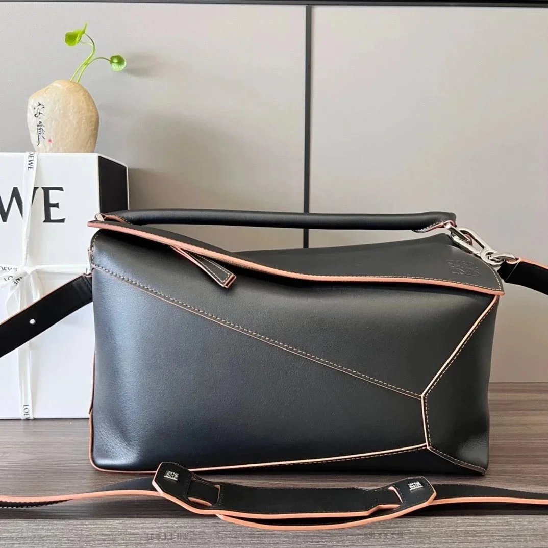 LOEWE Men's Bag Top version 【Original Leather Premium Version】Oversized puzzle Geometric Bag Men's puzzle36cm35cm Large Men's Portable Messenger Bag Stitching Geometric Bag Men's Geometric Messenger Bag Men's Bag