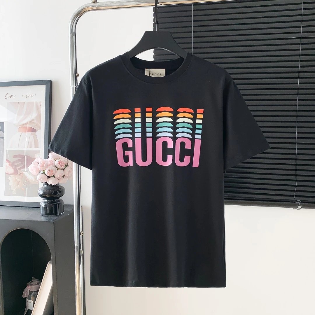 Gucci T-shirt Colorful Print on the Chest Logo Logo Crew Neck Short Sleeve25ss New pure cotton T Unisex T-Shirt OS Loose Fit Base Shirt Top Half Sleeve T-Shirt