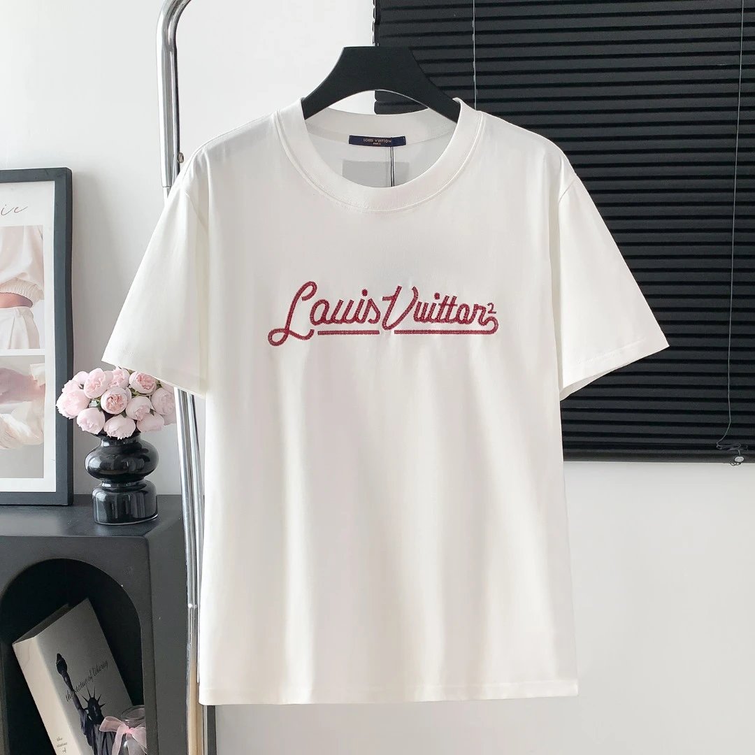 Louis Vuitton LV T-shirt Chest Letter Embroidery logo round Neck Short Sleeve25ss New Pure Cotton Unisex Style T T-shirt OS Loose Fit Base Shirt Top Half Sleeve T-Shirt