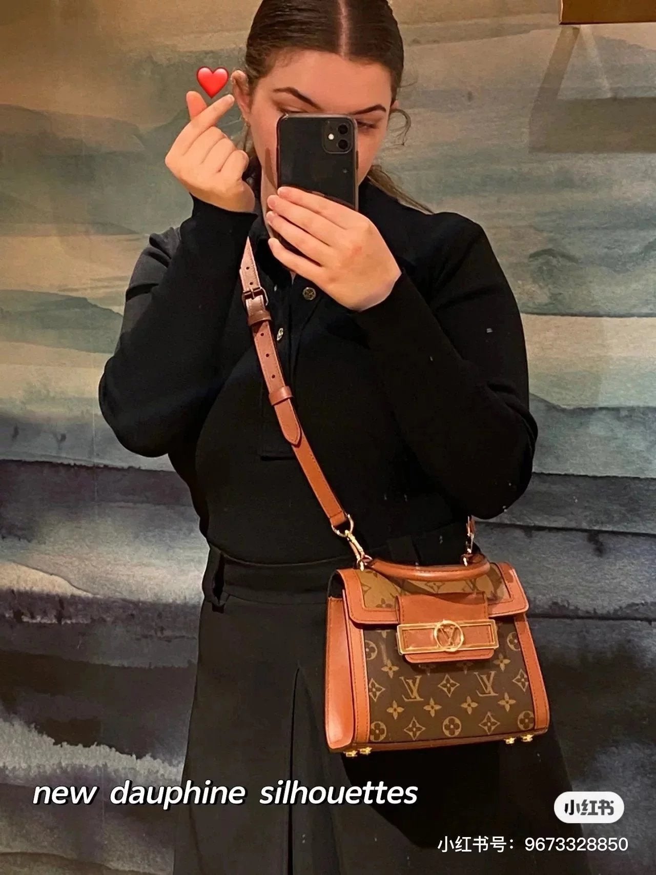 Louis Vuitton LV Women's Bag Top version M46751DauphineCapitale Handbag Color Matching Daphne Kelly Bag Shoulder Messenger Bag Handbag Messenger Women's Bag