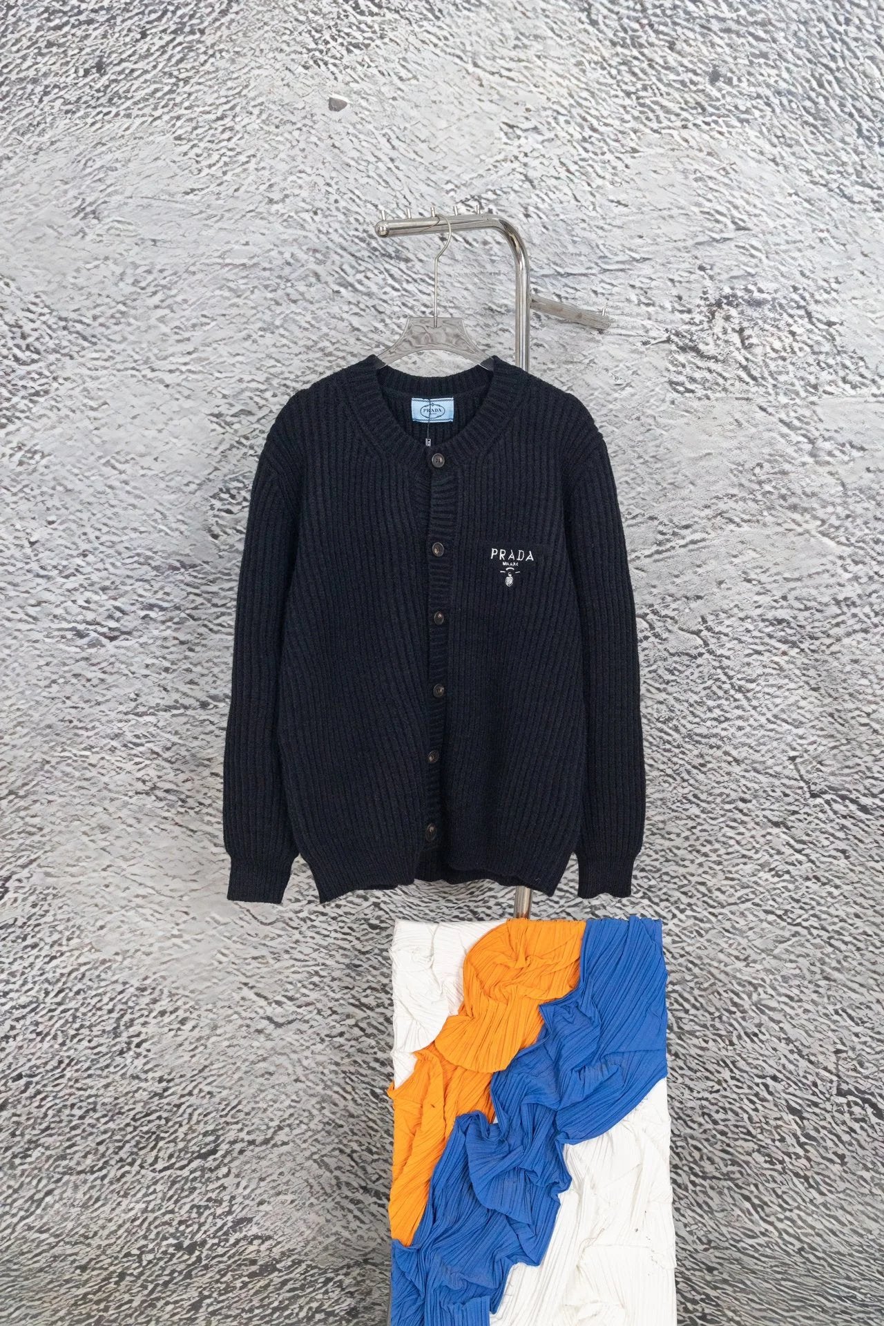 PRADA Jackets Thick Needle Wool Cardigan Long-Sleeved Thickened Idle Style Men's and Women's Same Loose Knitted Jacket Outer and Inner Wear Versatile Casual