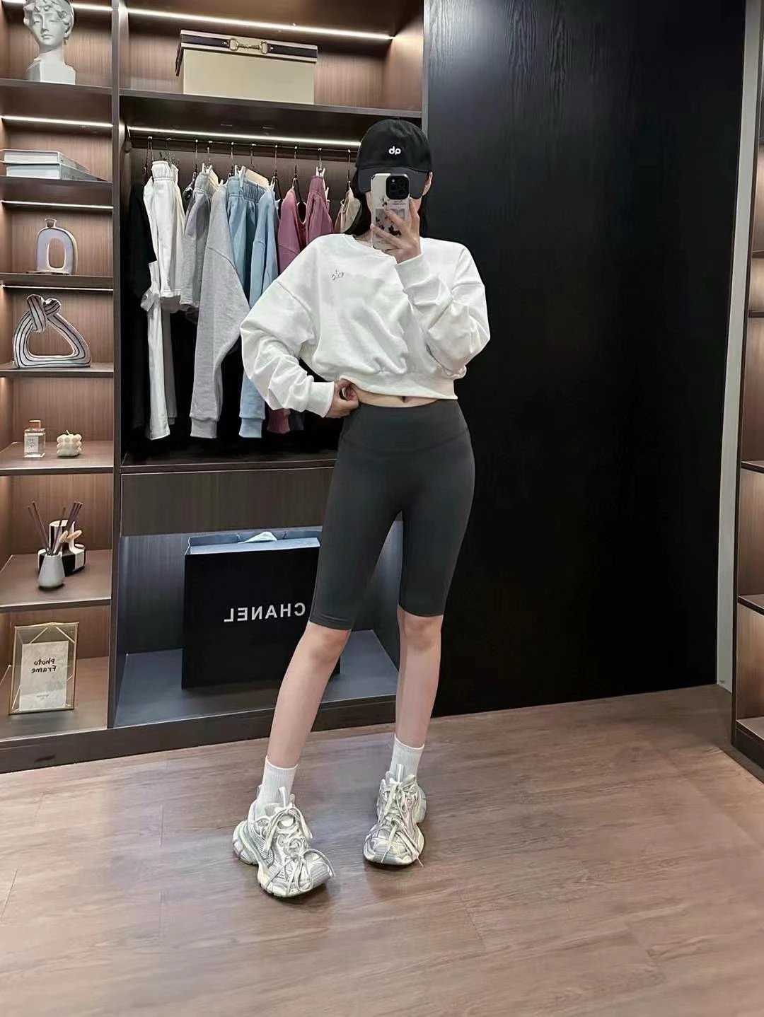 Alo Yoga Yoga Pants Front Body 3D Reflective logo Yoga Shorts Five-Point Shorts25ss New Drawstring Casual5Two-Piece Casual Sweatpants Summer Pants for Women Pure Cotton Sweatpants