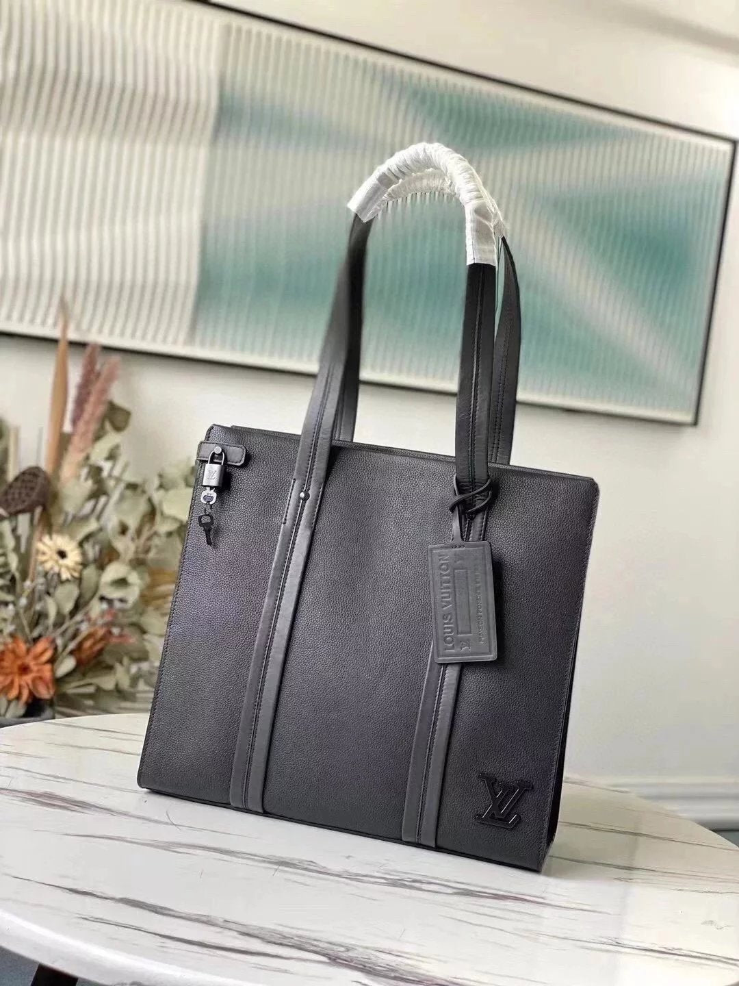 Louis Vuitton LV briefcase Top version M57308Men's Leather Bag Black Briefcase TOTE Bag Aerogr Tote Bag Men's Briefcase Shopping Bag for Business Trip
