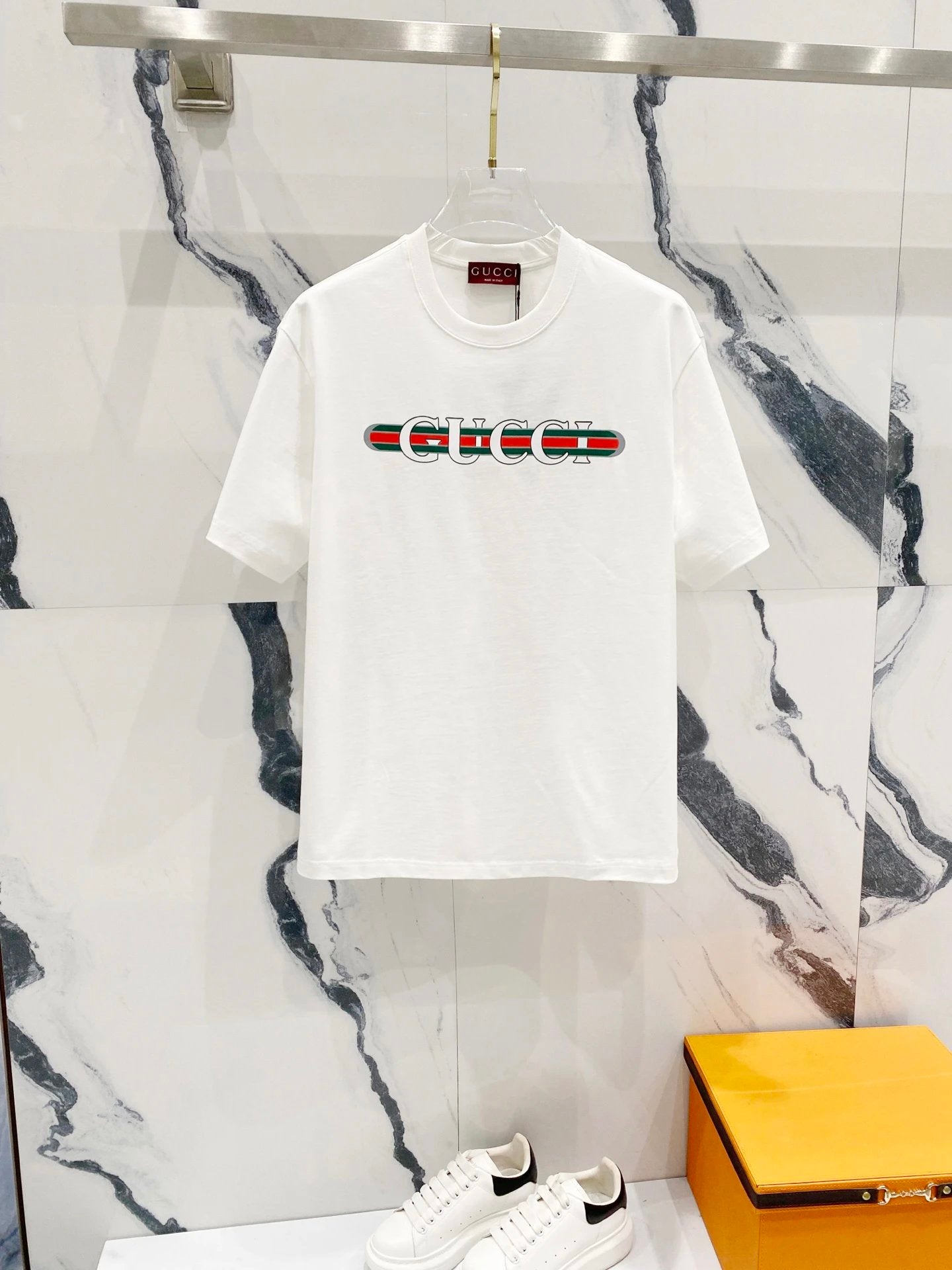 Gucci T-shirt Red and Green Waist Belt Letter Print on Chest logo round Neck Short Sleeve25ss New Pure Cotton Unisex Style T T-shirt OS Loose Fit Base Shirt Half Sleeve T-Shirt Top Half Sleeve