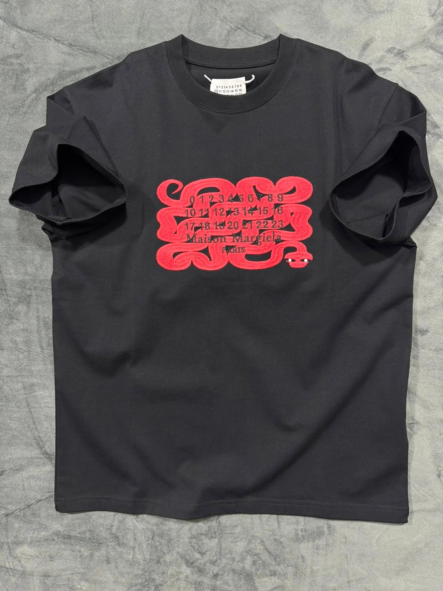 Maison Margiela T-shirt Snake Year Limited Edition Digital Print logo round Neck Short Sleeve25ss New Pure Cotton Unisex Style T T-shirt OS Loose Fit Base Shirt Short Sleeve Top T-Shirt