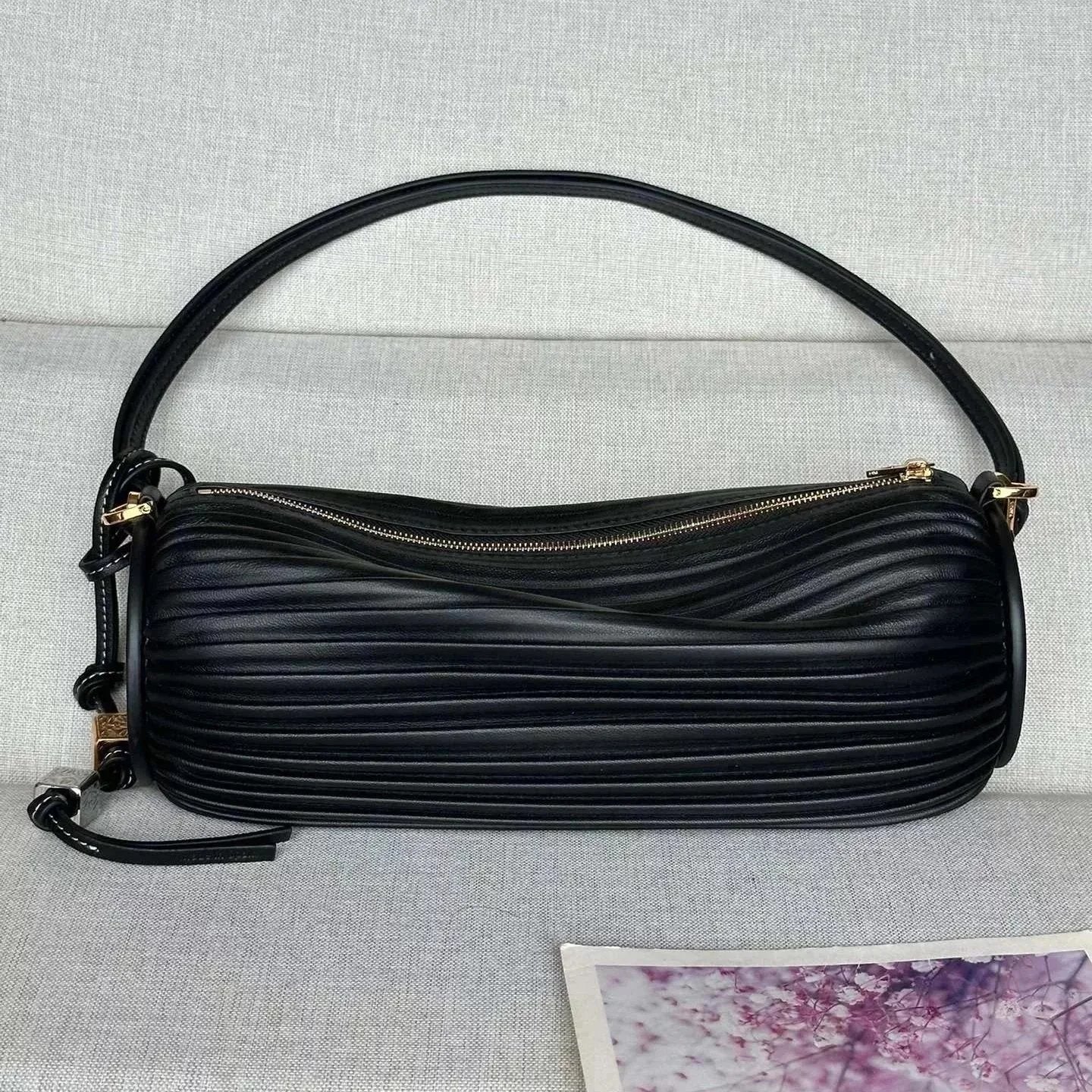 LOEWE Women's Bag Top version 【Original Quality】2024New Product BraceletPouch Pleated Tote Bracelet Bag Women's Bag Handbag Underarm Bag Clutch Shoulder Bag Pleated Napa Cowhide round Bag Luo Jia New Pen Holder Bag Chain Small Bag Shoulder Messenger Bag52