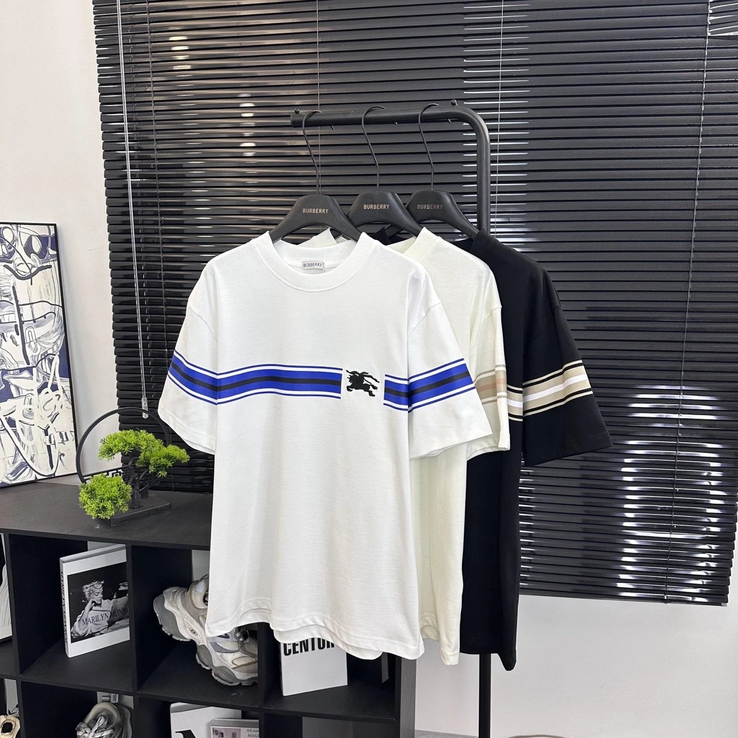 Burberry T-shirt Embroidered Printed Stripes logo round Neck Short Sleeve25ss New pure cotton T Unisex T-Shirt OS Loose Fit Base Shirt Top Half Sleeve T-Shirt