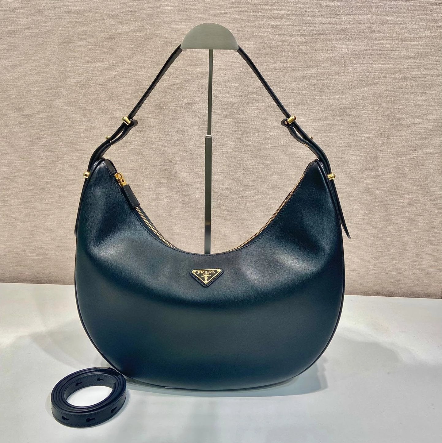 PRADA Bag Top version Latest Version Moon Large Handbag Messenger Bag Shoulder Bag Underarm Bag Handbag Women's Bag1BC212