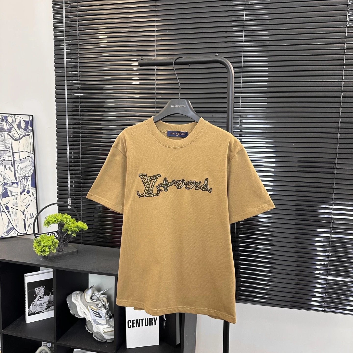 Louis Vuitton LV T-shirt New Chain Letter Embroidery logo round Neck Short Sleeve25ss New Pure Cotton Unisex Style T T-shirt OS Loose Fit Base Shirt G Home Top Half Sleeve T-Shirt