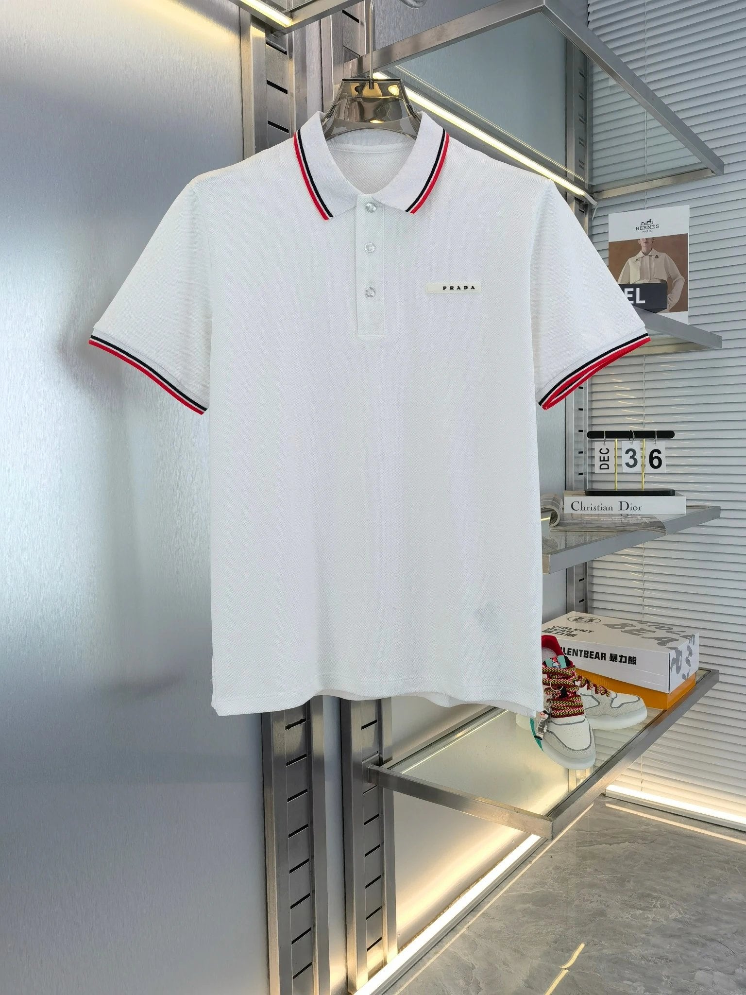 PRADA T-shirt Chest Letter Patch logoPOLO Shirt Lapel Short Sleeve25ss New Unisex Summer Short Sleeve OS Loose T Business Half Sleeve Shirt Plus Size T-Shirt