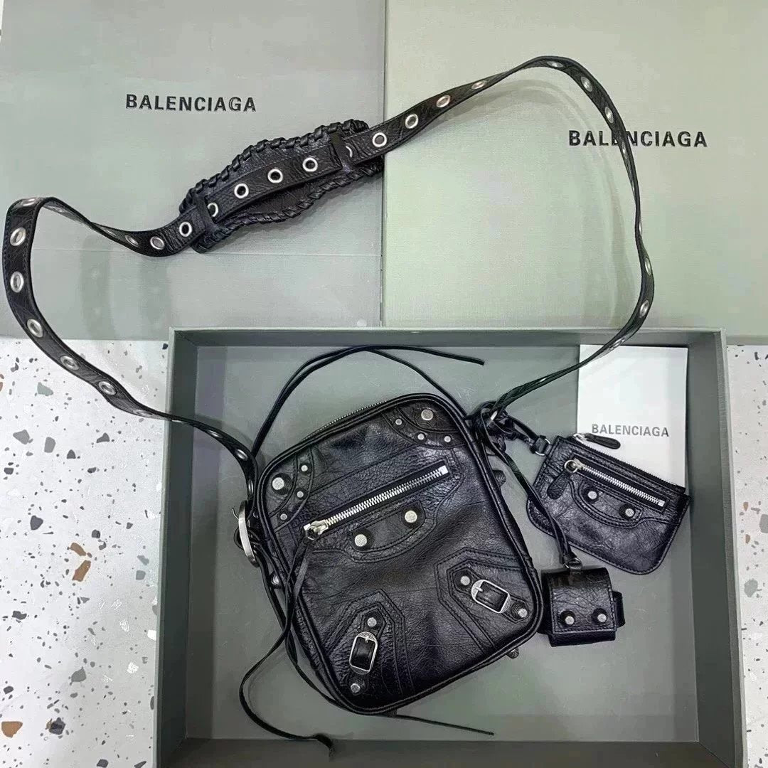 Balenciaga Bag Top version 【Original Leather】New Motorcycle Bag Jay Chou Same Style Hot Motorcycle Bag Men's Small Messenger Bag Rivet Bag Mobile Phone Bag Camera Bag Shoulder Bag Comes with Small Ornaments and Card Bag Men's and Women's Bags Storage Bag