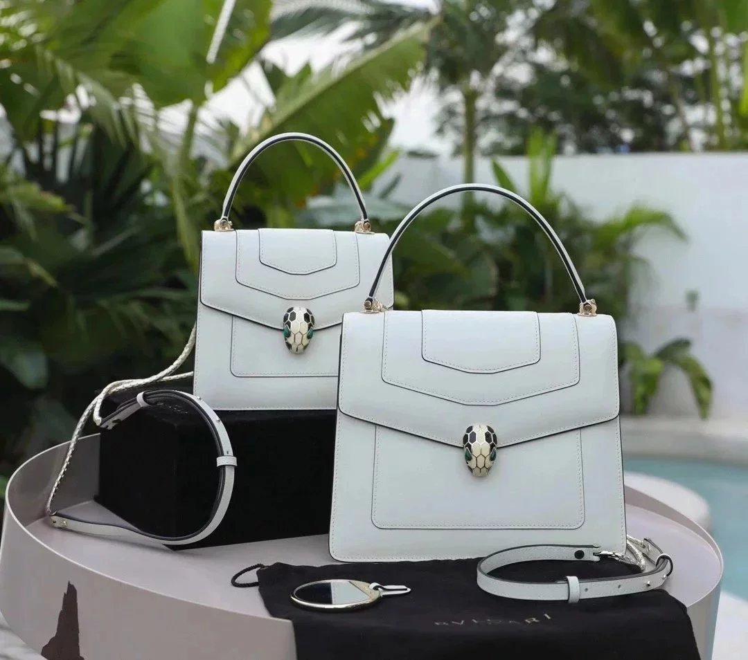 BVLGARI Bag Top version SerpentiForever Pearl White Handbag Cowhide Bag Decorated with a Snake's Head File Holder Chain Bag Portable Shoulder Messenger Bag Women's Bag