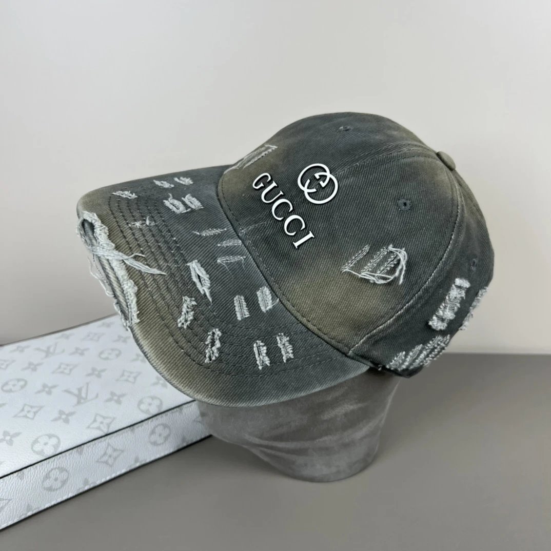 Gucci Hat Letter Printing logo Ripped Baseball Cap Sunshade Sun Protection Duckbill Cap Large Head Circumference Slimming Face Curved Brim Versatile Sports Hat Unisex Couple Style