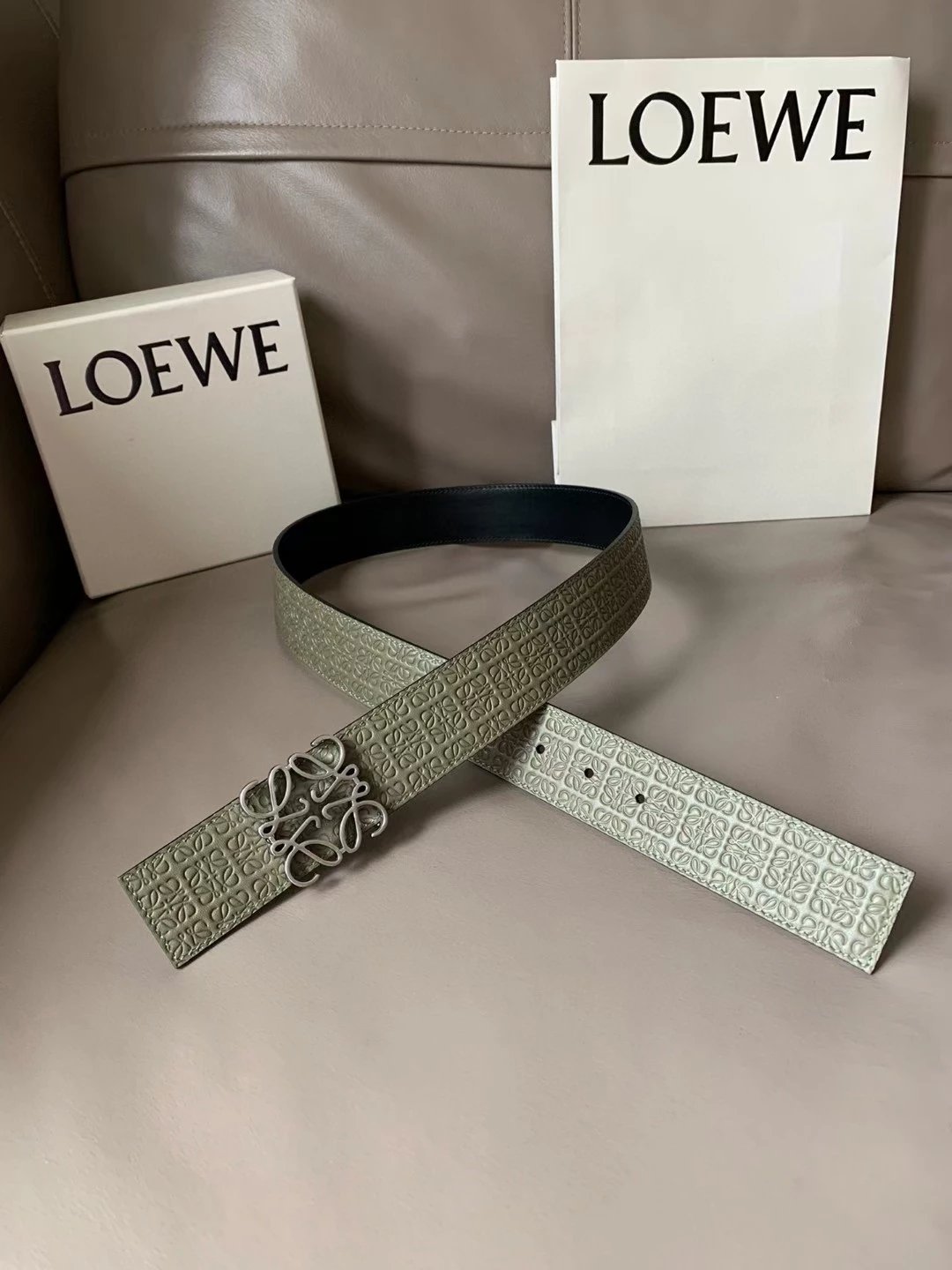 LOEWE Belt Top version Belt Genuine Cattlehide Leather Surface Original Single Original Single Double-Sided First Layer Original Cowhide4.0Men's Leather Belt Man's Belt Men's Belt Business Casual Pants Belt Men's Business Casual Belt Belt Men's High-End B