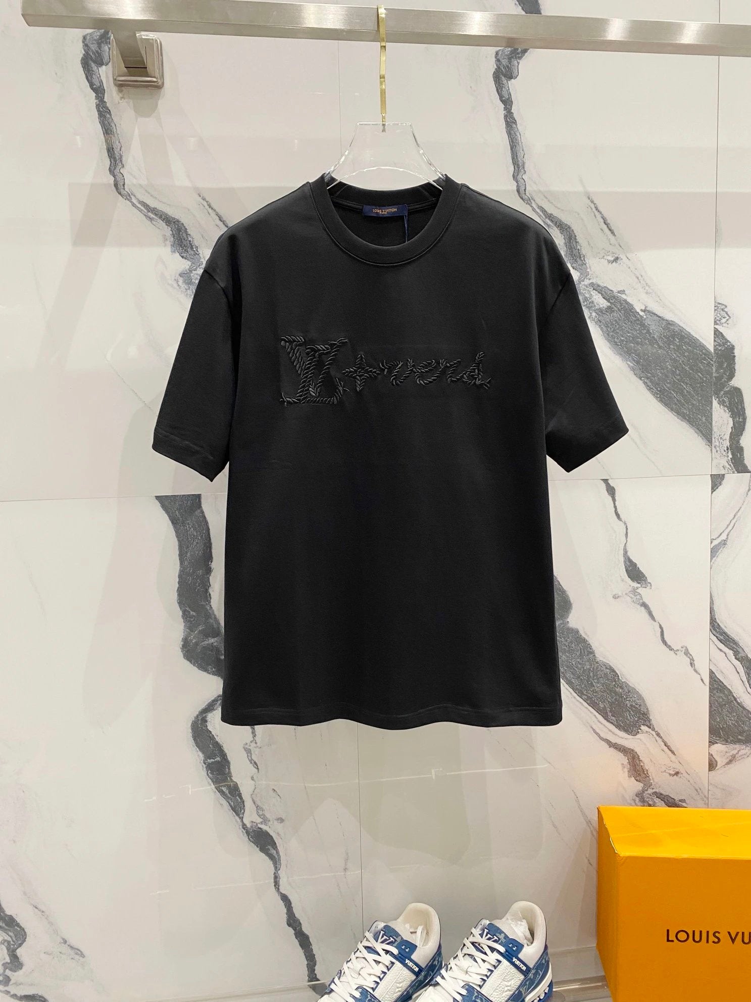 Louis Vuitton LV T-shirt Runway Style Hemp Rope Letters LOGO Embroidered Logo Crew Neck Short Sleeve Pure Cotton Unisex T T-shirt OS Loose Fit T-Shirt Casual Simple Base Shirt