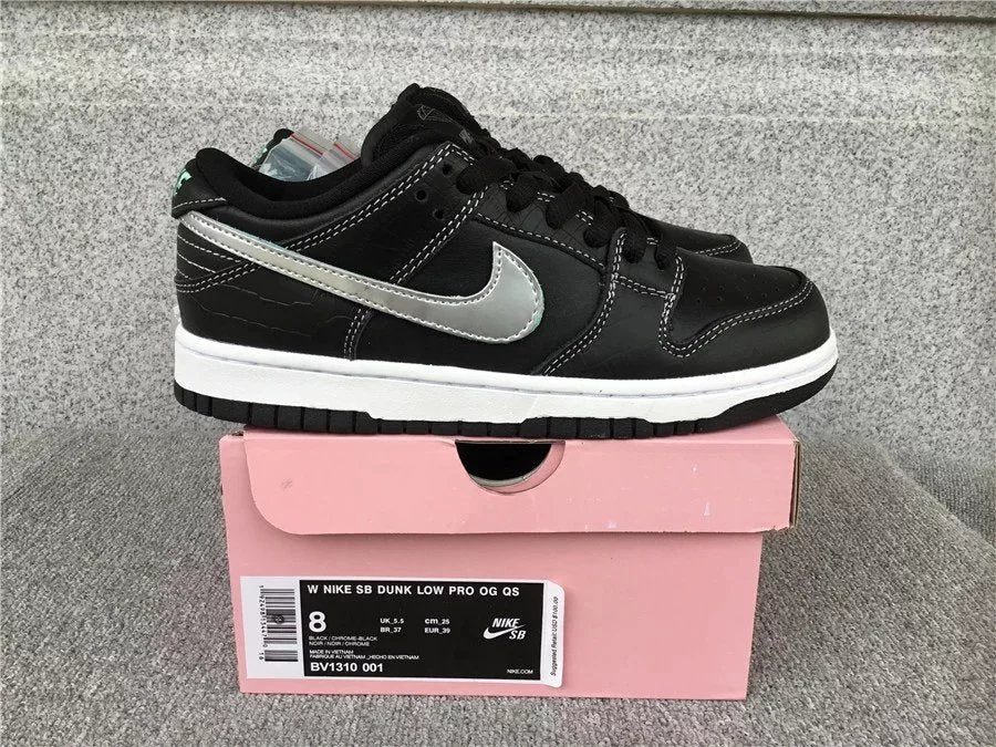 Nike Dunk Low shoes