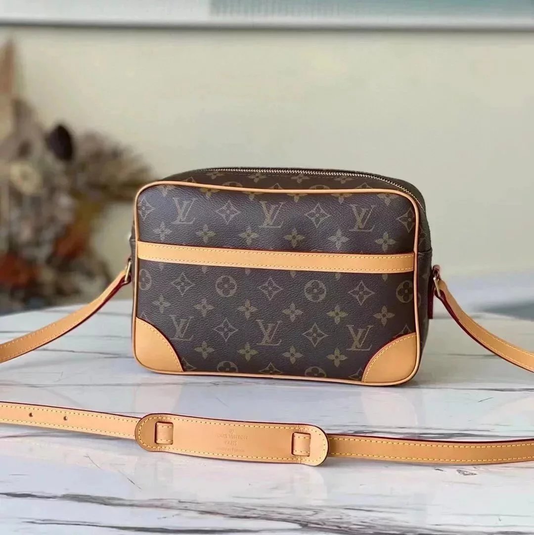 Louis Vuitton LV Women's Bag Top version 【Original Order in Stock】2021New Vintage Mid-Ancient Camera Bag Men's and Women's Same Retro Fashion Shoulder Messenger Bag Women's Bag Men's Bag Small Square Bag Small Size M51276Medium M51274