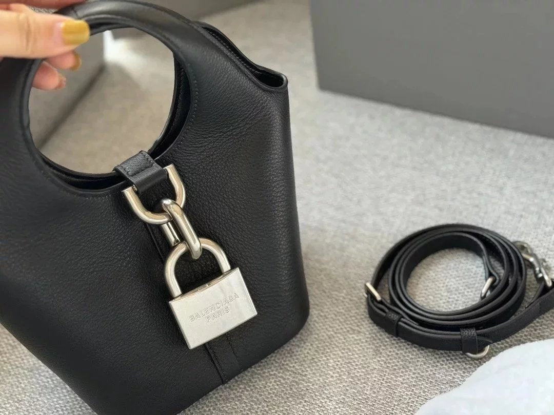 Balenciaga Bag Top version ga Women's Bag2024Spring and Summer New locker Chloe paddington hobo Cowhide Mini Vegetable Basket tote Bag Bucket Bag Hobo Bag Portable Shoulder Messenger Bag Fashion Cool Chic Leather Women's Bag