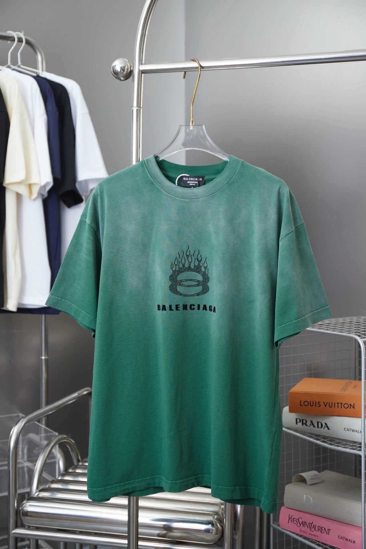 Balenciaga T-shirt 25SS Early Spring New Flame Rhinestone Round Neck Short Sleeve Pure Cotton Unisex T T-shirt OS Loose Fit Base Shirt Summer Casual Simple T-Shirt