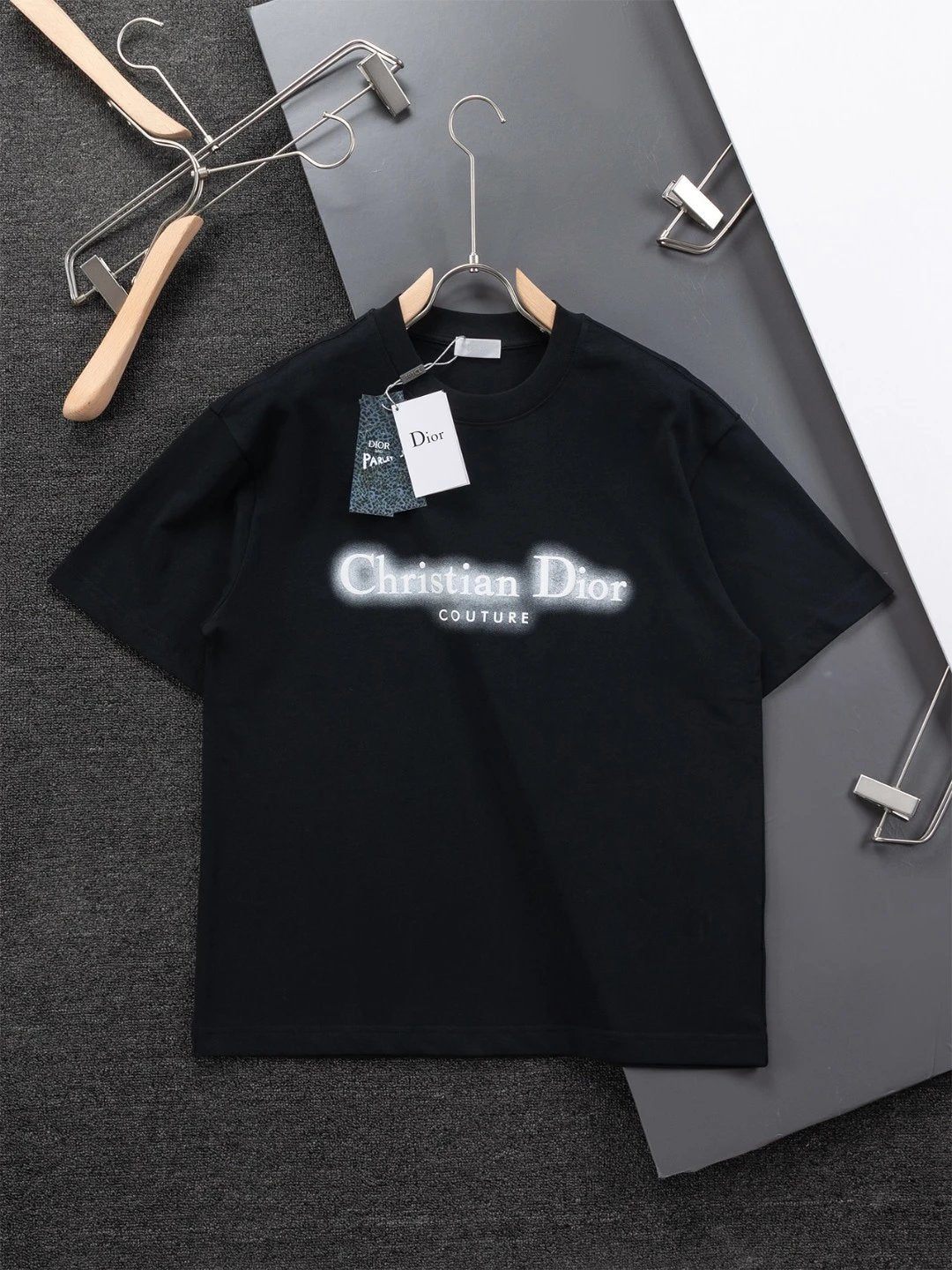 Dior T-shirt Front Split Glow-in-the-Dark Letter Print logo round Neck Short Sleeve25ss New Pure Cotton Unisex Style T T-shirt OS Loose Fit Base Shirt Top Half Sleeve T-Shirt