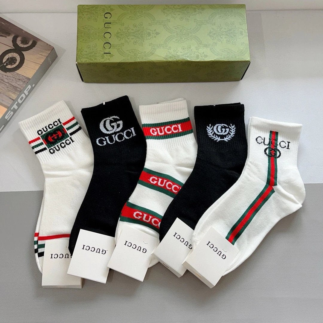 Gucci Sock 【a Box5Double】Classic Letters logo Breathable and Stylish Mid-Calf Cotton Socks25ss New Cotton Socks Thin Business Sports Casual Spring Summer Autumn Versatile Deodorant Sweat-Absorbing