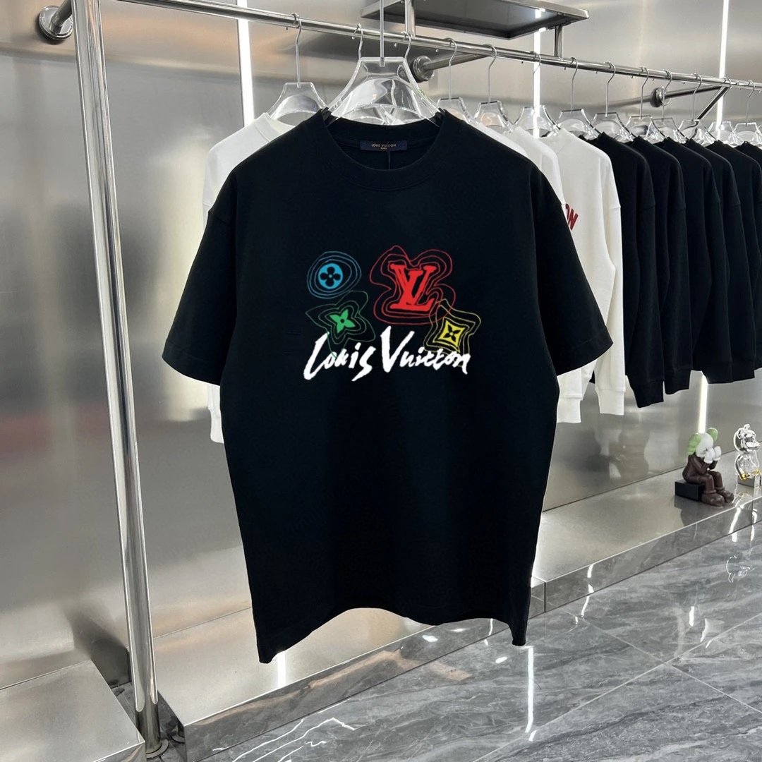 Louis Vuitton LV T-shirt Colorful Letter Print on the Chest logo round Neck Short Sleeve25ss New pure cotton T Unisex T-Shirt OS Drop Shoulder Loose Fit Base Shirt Top T-Shirt Short Sleeve