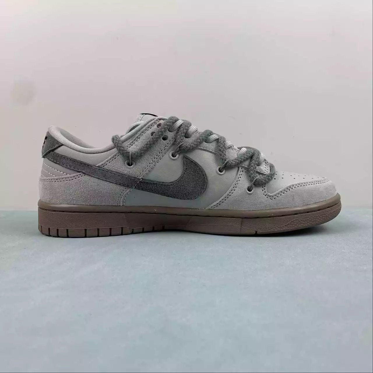 Nike Dunk Low shoes