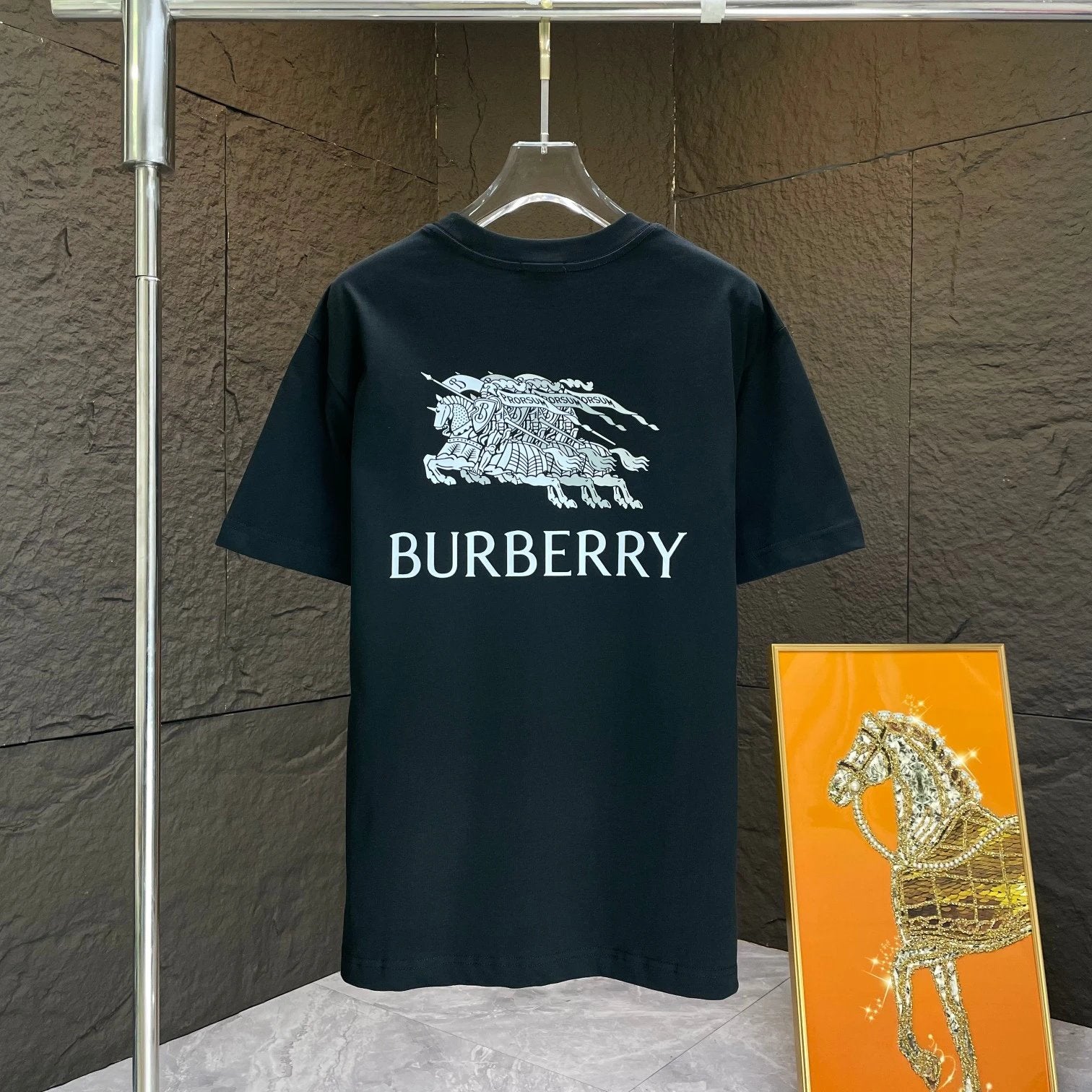 Burberry T-shirt Backside Overlapping Print logo round Neck Short Sleeve25ss New Pure Cotton Unisex Style T T-shirt OS Loose Fit Base Shirt Half Sleeve T-Shirt Top Half Sleeve