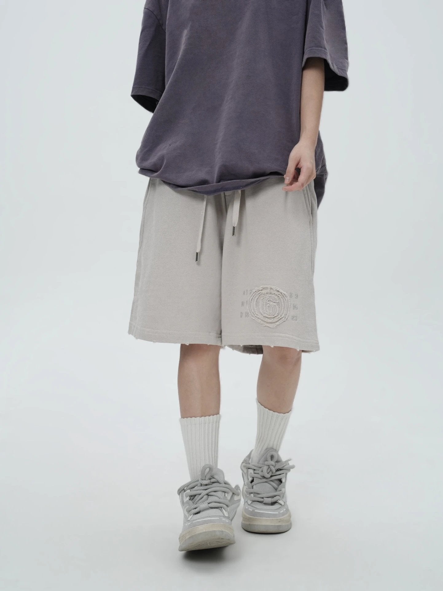 Maison Margiela Shorts Patch Embroidery Distressed Washed Shorts Five-Point Pants25ss New Heavy Drawstring American Style Casual Summer Pants5Two-in-One Casual Sweatpants for Men and Women