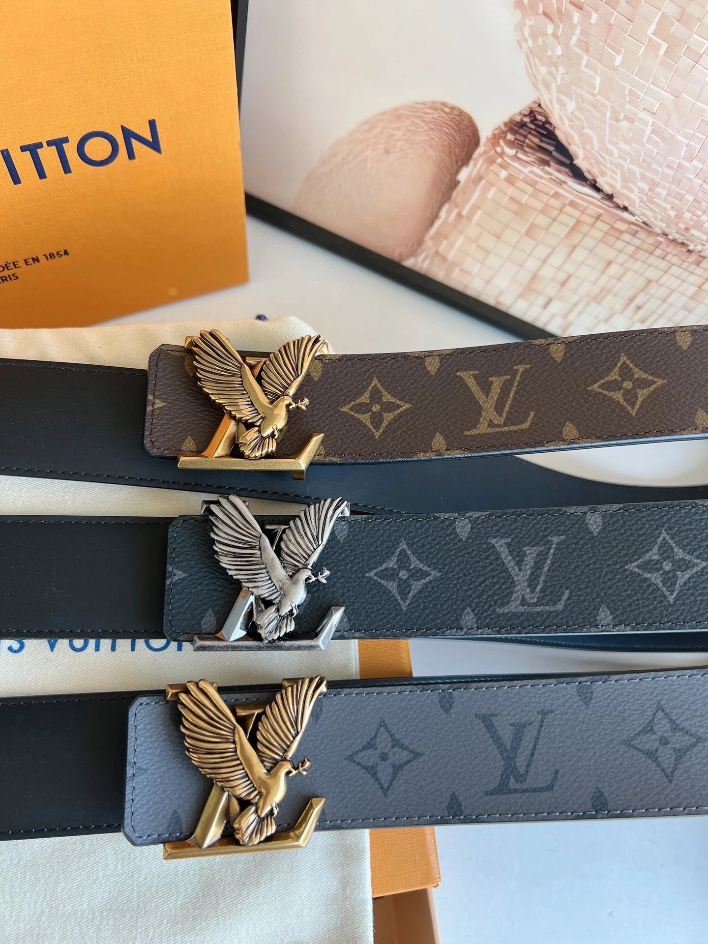 Louis Vuitton LV Belt Top version 【Counter Quality】The Most New Belt4.0cm Men's Belt Men's Leather Belt with Classic Presbyopic Checkerboard Plaid Belt with Genuine Goods Packaging in and out of the Counter No Problem Versatile Casual Fashion Formal Wear