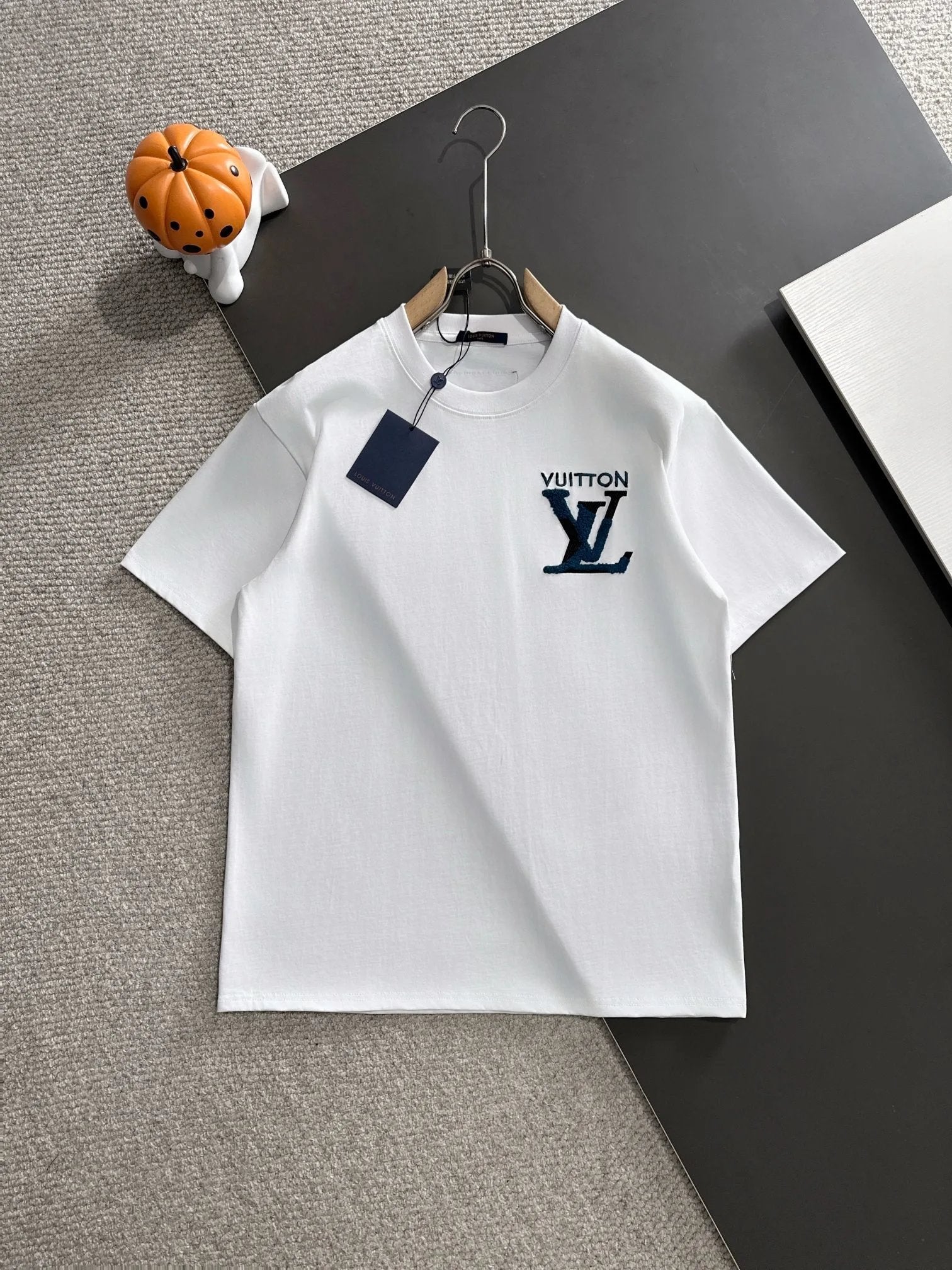 Louis Vuitton LV T-shirt Color-Block Letter Towel Embroidery on the Chest logo round Neck Short Sleeve25ss New Pure Cotton Unisex Style T T-shirt OS Loose Fit Base Shirt Half Sleeve T-Shirt Top Half Sleeve