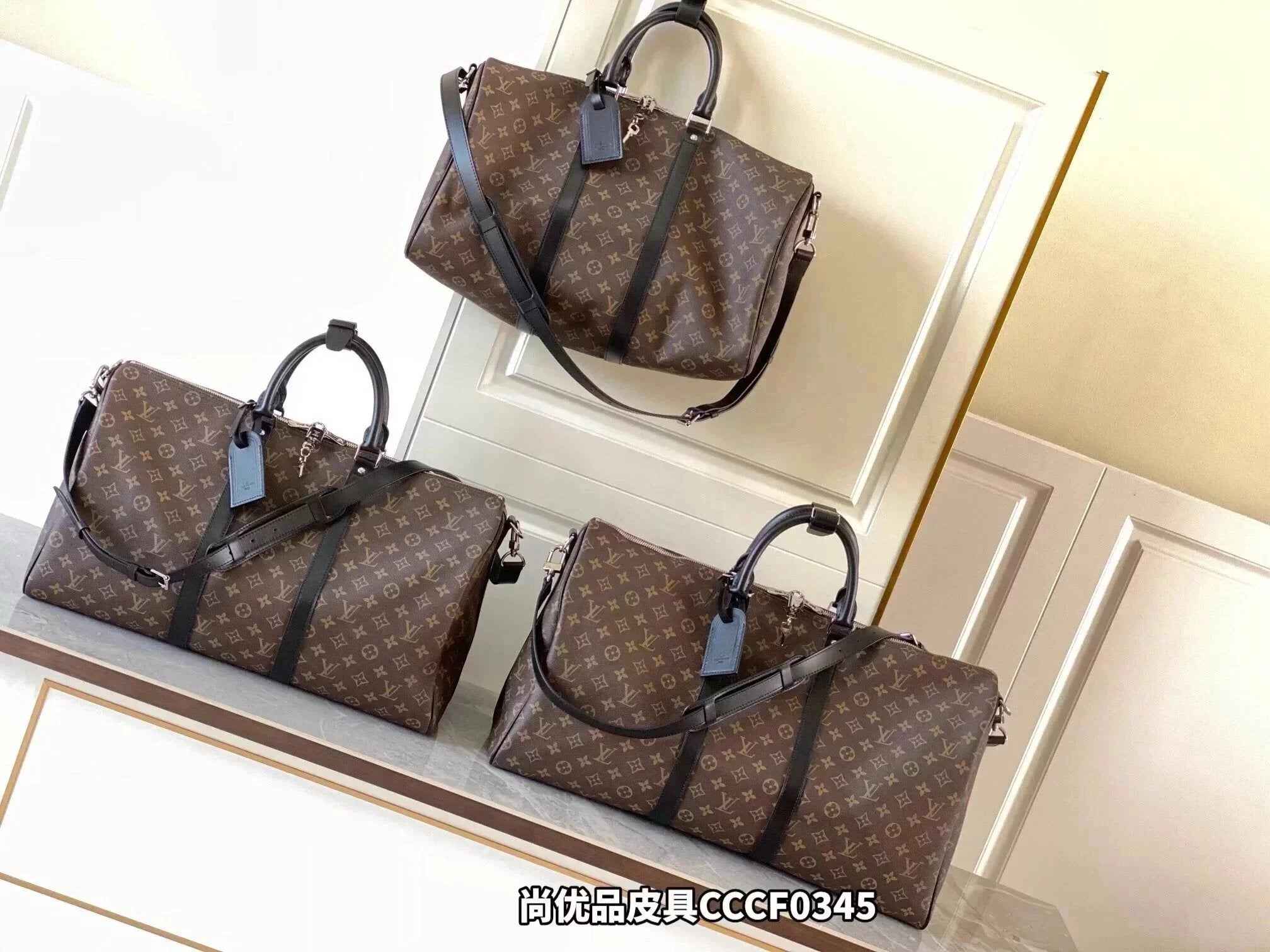 Louis Vuitton LV Travel Bag Top version 【Version】keepall45cmM56714Travel Bag M56711Unisex Leather Handbag Short Business Trip Luggage Bag KEEPAL45／55Travel Bag with Shoulder Strap Gym Bag