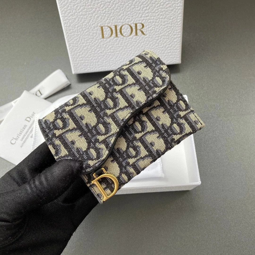 Dior Women's Bag Top version Original Leather Saddle5Grid Card Clamp Series Card Holder Card Holder Men and Women Men's and Women's Exquisite and Practical，Can Replace the Traditional Wallet，Blue Oblique Elaborate Printing Fabric，Asymmetric Weighing Flap