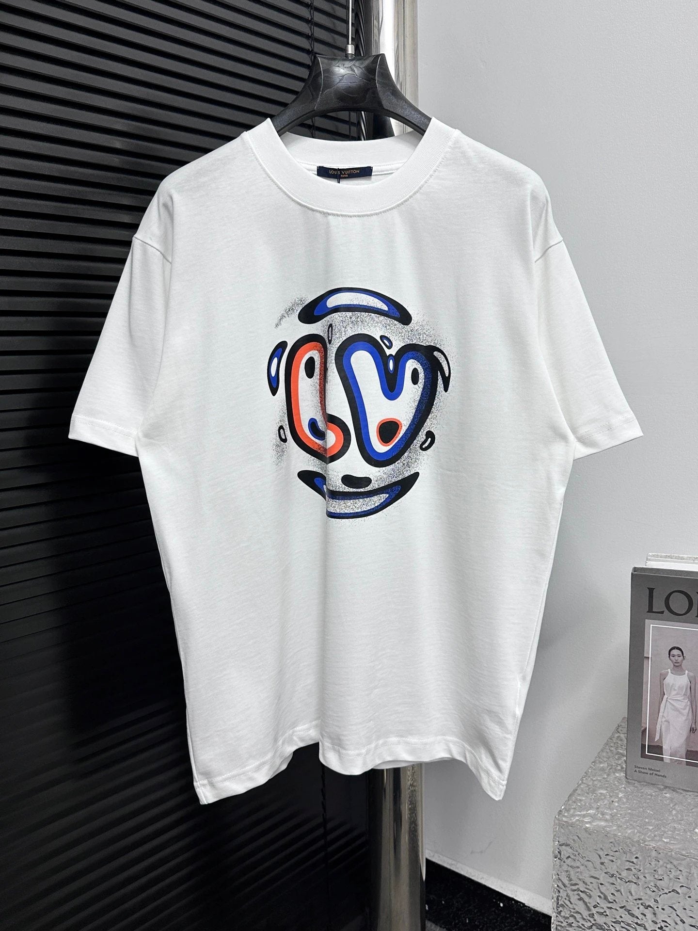 Louis Vuitton LV T-shirt Hand-painted Letter Print on the Chest logo round Neck Short Sleeve25ss New Pure Cotton Unisex Style T T-shirt OS Loose Fit Base Shirt Half Sleeve T-Shirt Top Half Sleeve