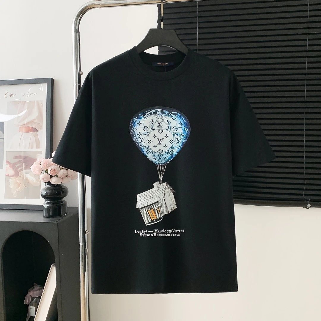 Louis Vuitton LV T-shirt Balloon House Print on the Chest logo round Neck Short Sleeve25ss New pure cotton T Unisex T-Shirt OS Loose Fit Base Shirt Top Half Sleeve T-Shirt