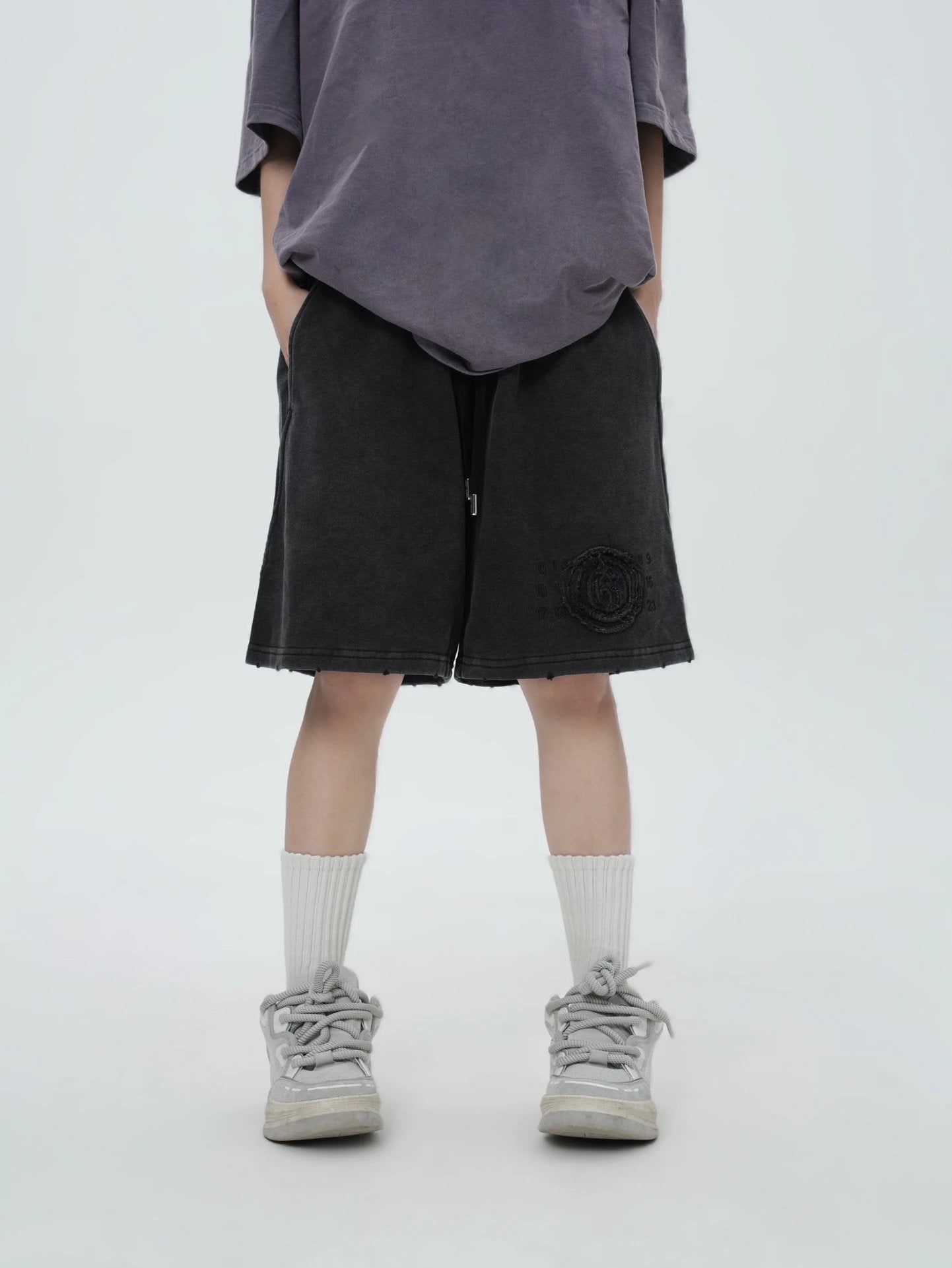 Maison Margiela Shorts Patch Embroidery Distressed Washed Shorts Five-Point Pants25ss New Heavy Drawstring American Style Casual Summer Pants5Two-in-One Casual Sweatpants for Men and Women