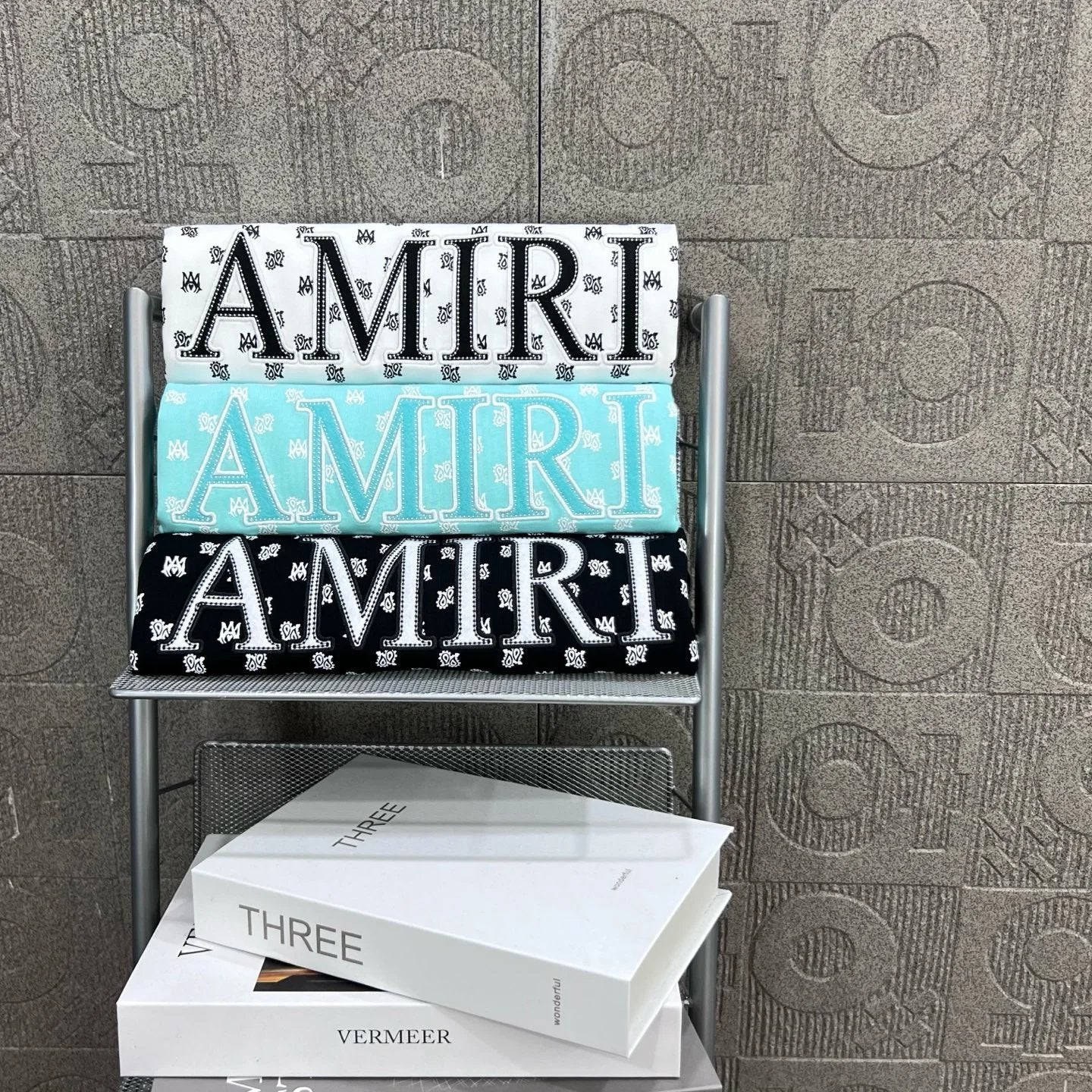 Amiri T-shirt Chest Letter Patch Embroidery logo round Neck Short Sleeve25ss New pure cotton T Unisex T-Shirt OS Drop Shoulder Loose Fit Base Shirt Top T-Shirt Short Sleeve