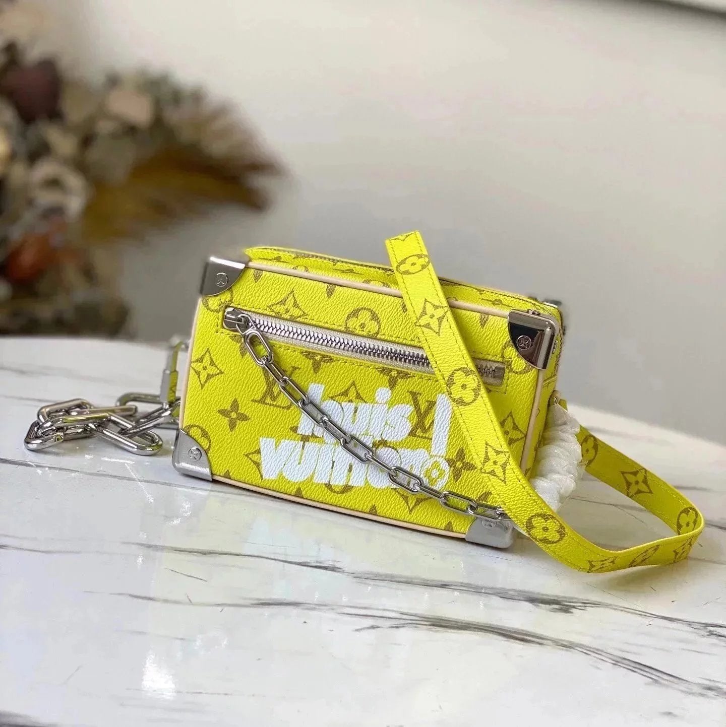 Louis Vuitton LV Men's Bag Top version M44735Black Flower Men's and Women's Bags MiniSoftTrunk Handbag Box Bag Shoulder Messenger Bag Men's and Women's Handbags LM44480Presbyopic Box Bag New Color Blue M82558